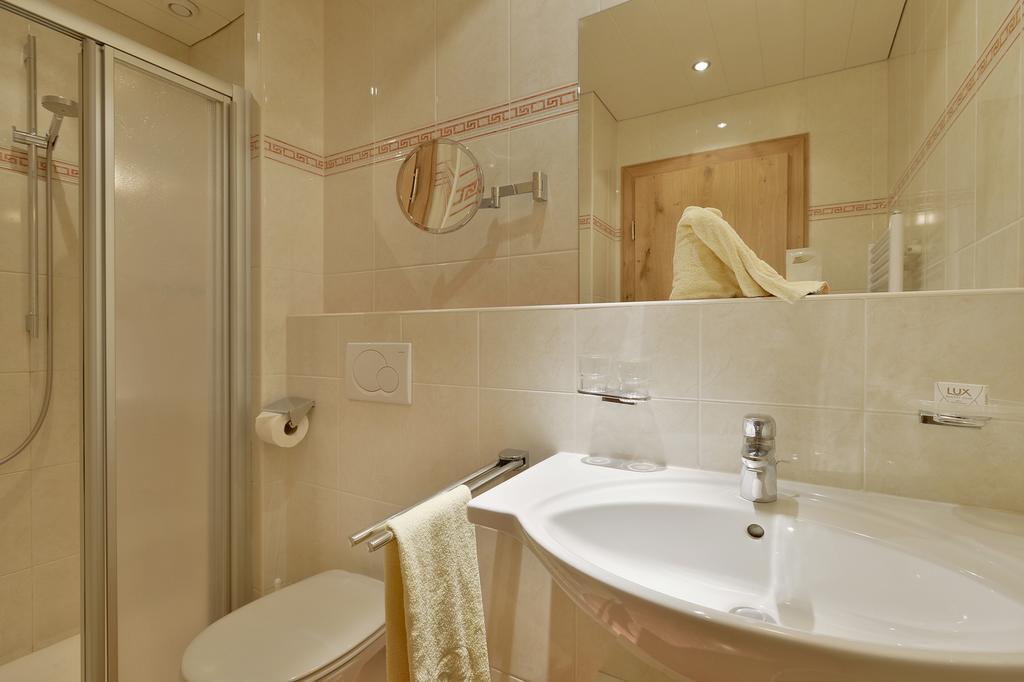 Hotel Garni Tirolerhof ホップフガルテン・イム・ブリクセンタール 部屋 写真