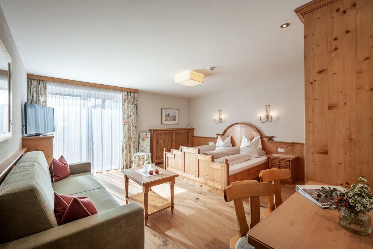 Hotel Garni Tirolerhof ホップフガルテン・イム・ブリクセンタール エクステリア 写真