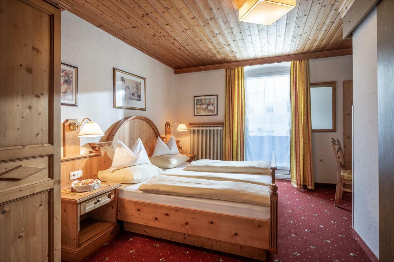 Hotel Garni Tirolerhof ホップフガルテン・イム・ブリクセンタール エクステリア 写真