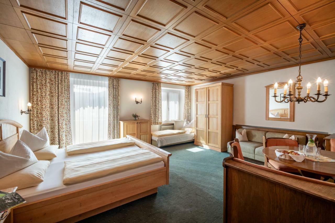 Hotel Garni Tirolerhof ホップフガルテン・イム・ブリクセンタール エクステリア 写真